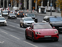 Продажи люксовых автомобилей в России выросли на 28%