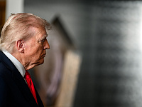 Дональд Трамп объявил о снижении пошлин на товары из КНР