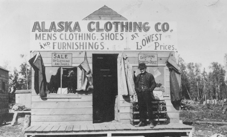 Магазин одежды Alaska Clothing Co., Анкоридж, Аляска, США, 1916 г.