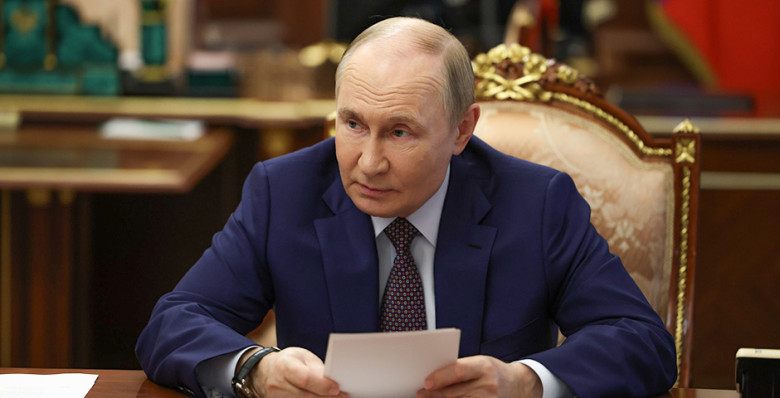 Владимир Путин назвал устойчивой ситуацию с бюджетом в России