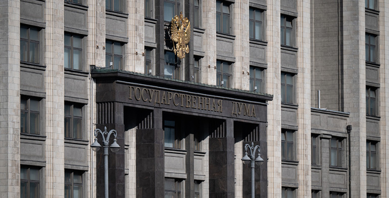 Госдума одобрила проект о льготном обучении вдов погибших бойцов