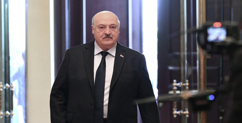 Александр Лукашенко призвал «не париться» из-за ИИ