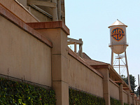 Bloomberg: Warner Bros. отклонила предложение Paramount о покупке