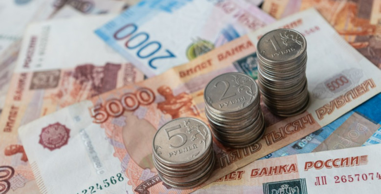 ЦБ зафиксировал снижение поддельных банкнот в обращении на 20%