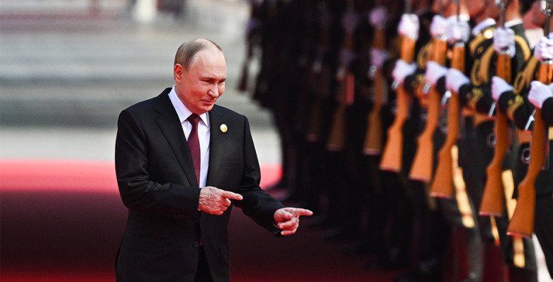 Владимир Путин принял парад в Пекине