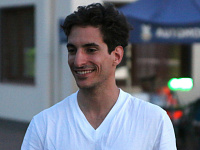 Наследник семьи Прада возглавит модный дом Versace