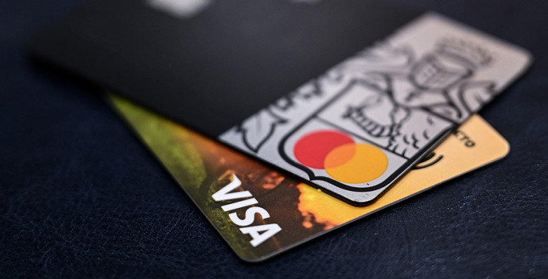 Глава НСПК сообщил об истекших сертификатах безопасности у карт Visa и Mastercard