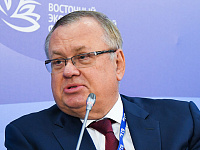 Андрей Костин поддержал идею признать проблему «ненастоящего» курса рубля