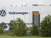 Операционная прибыль Volkswagen сократилась вдвое в 2025 году