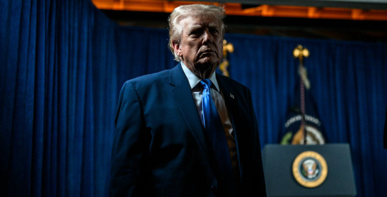 Дональд Трамп отменил сделку по полупроводникам из-за угрозы нацбезопасности