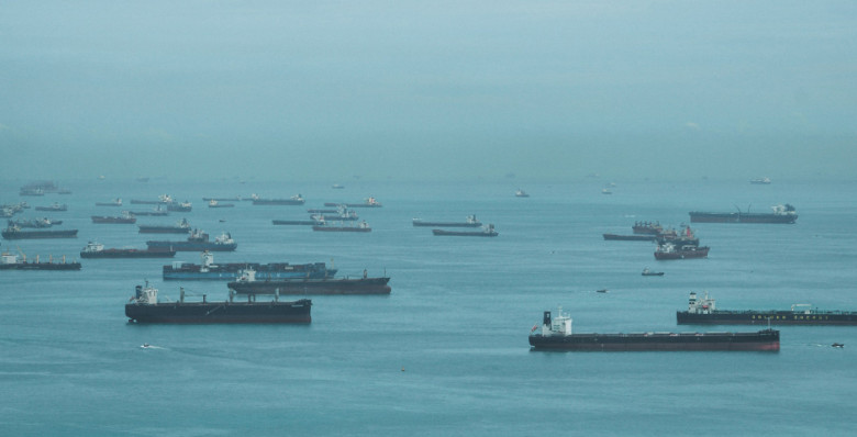 В Еврокомиссии заявили о почти двукратном росте цен на газ из-за конфликта на Ближнем Востоке