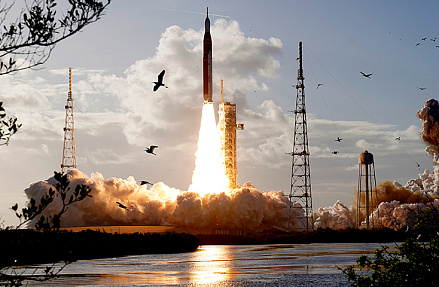 Лунная экономика набирает скорость