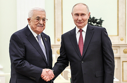 Владимир Путин принял в Кремле президента Палестины