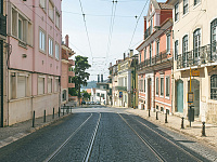 В Португалии около 285 тыс. человек остались без электричества из-за шторма