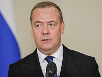 Дмитрий Медведев назвал неадекватным переход танкера «Маринера» под флаг России