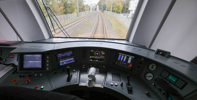 Минтранс предложил штрафовать по камерам за незаконный переход ж/д путей