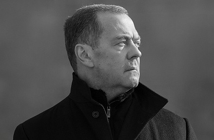 Медведев назвал главные риски «злого» искусственного интеллекта