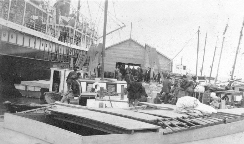 Порт Анкориджа, Аляска, США, 24 мая 1915 г.