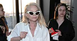 ВС отменил решения судов о признании продажи квартиры Ларисы Долиной недействительной