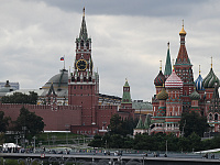 В Кремле рассказали о контроле за ситуацией с арестованными в Баку россиянами