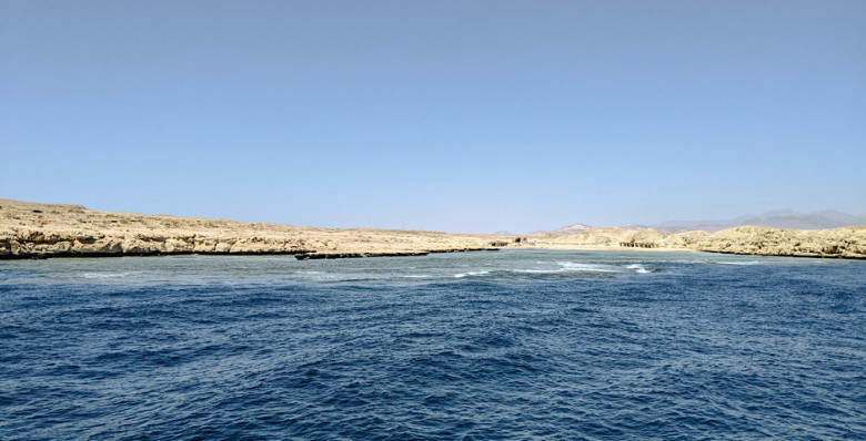 Иран объявил о восстановлении контроля над Ормузским проливом