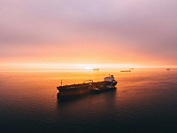 Китай в июне впервые отказался покупать нефть у США за последние три года