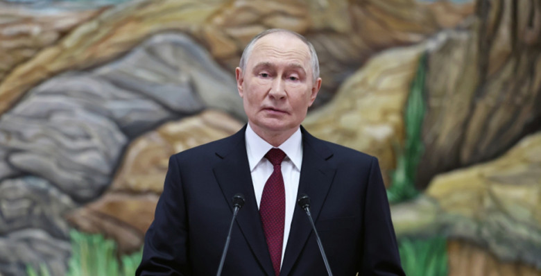 Владимир Путин выразил соболезнования Си Цзиньпину после пожара в Гонконге