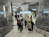 В московском метро появились шумоподавляющие кабины для звонков и работы