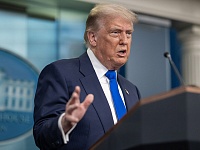 Дональд Трамп прокомментировал итоги телефонного разговора с Владимиром Путиным