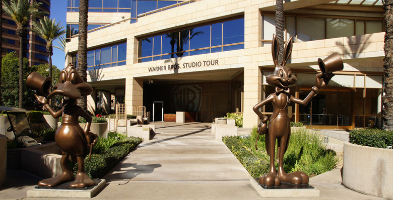 Netflix объявил о покупке Warner Bros. Discovery за $82,7 млрд