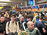 Рекордный снегопад вызвал транспортный коллапс в аэропорту Шереметьево