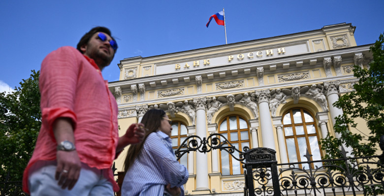 Рубль идет своим курсом