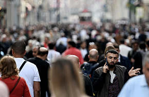 Малые берут в долг по-крупному