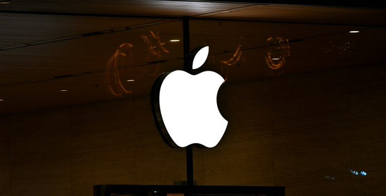 ФАС потребовала от Apple разрешить предустановку российского поисковика
