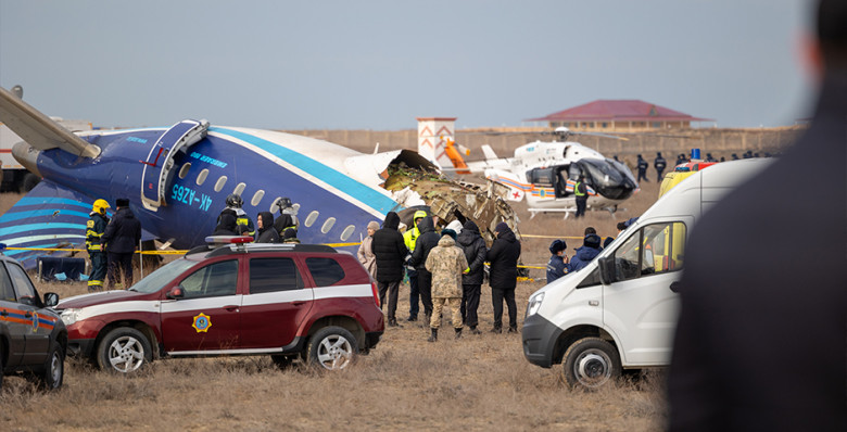 Минтранс Казахстана представил отчет о причинах крушения самолета AZAL