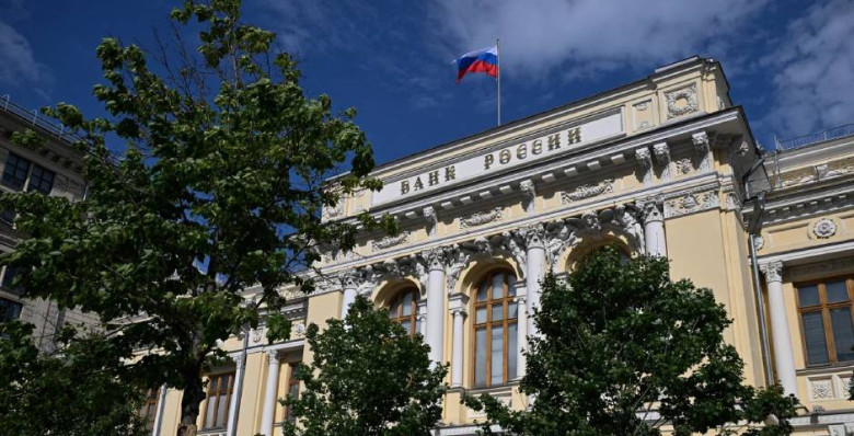 ЦБ выпустил рекомендации банкам для работы с несовершеннолетними