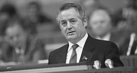 Умер бывший главред «Известий» Иван Лаптев