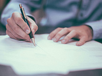 Лариса Долина переносила на 10 дней заключение договора о продаже квартиры