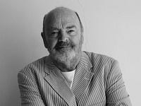 Умер сооснователь модного бренда Diesel Адриано Гольдшмид