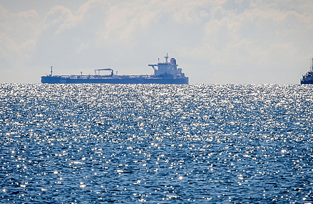 Зачем США приоткрыли нефтяное окно возможностей