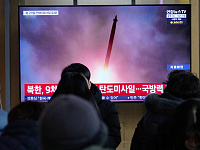 КНДР запустила баллистические ракеты в сторону Японского моря