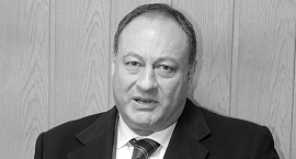 Умер бывший член Совета Федерации Владимир Слуцкер