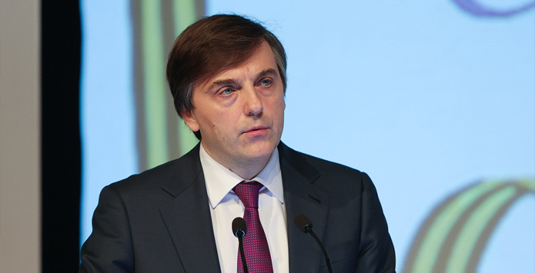 Сергей Кравцов сообщил об увеличении количества часов на изучение истории в школе