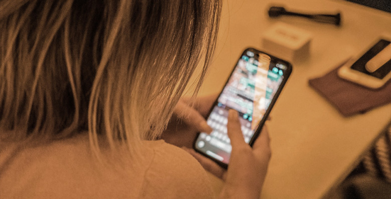 Роскомнадзор сообщил о последовательном введении ограничений против WhatsApp