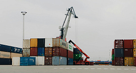 Промышленность Китая в октябре упала до шестимесячного минимума