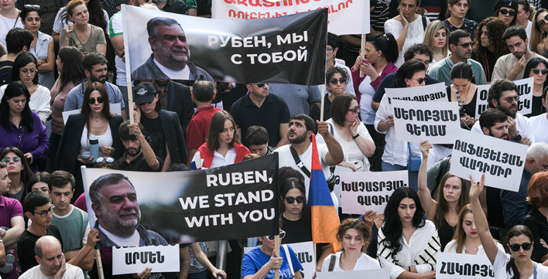 Армянского «отца российского фондового рынка» приговорили в Азербайджане