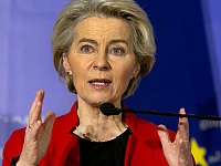 Глава Еврокомиссии отрицает, что ЕС участвует в торговой войне против Китая