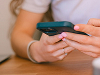 Глава Google призвал не доверять ответам нейросетей