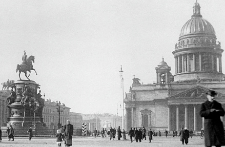 Москва за Петроград не отвечает