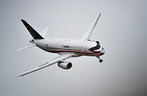 Superjet тянет к земле